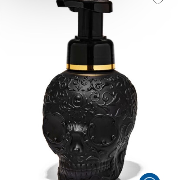 2 Vampire Blood
Gentle & Clean Foaming Hand Soaps - Picture 3 of 8